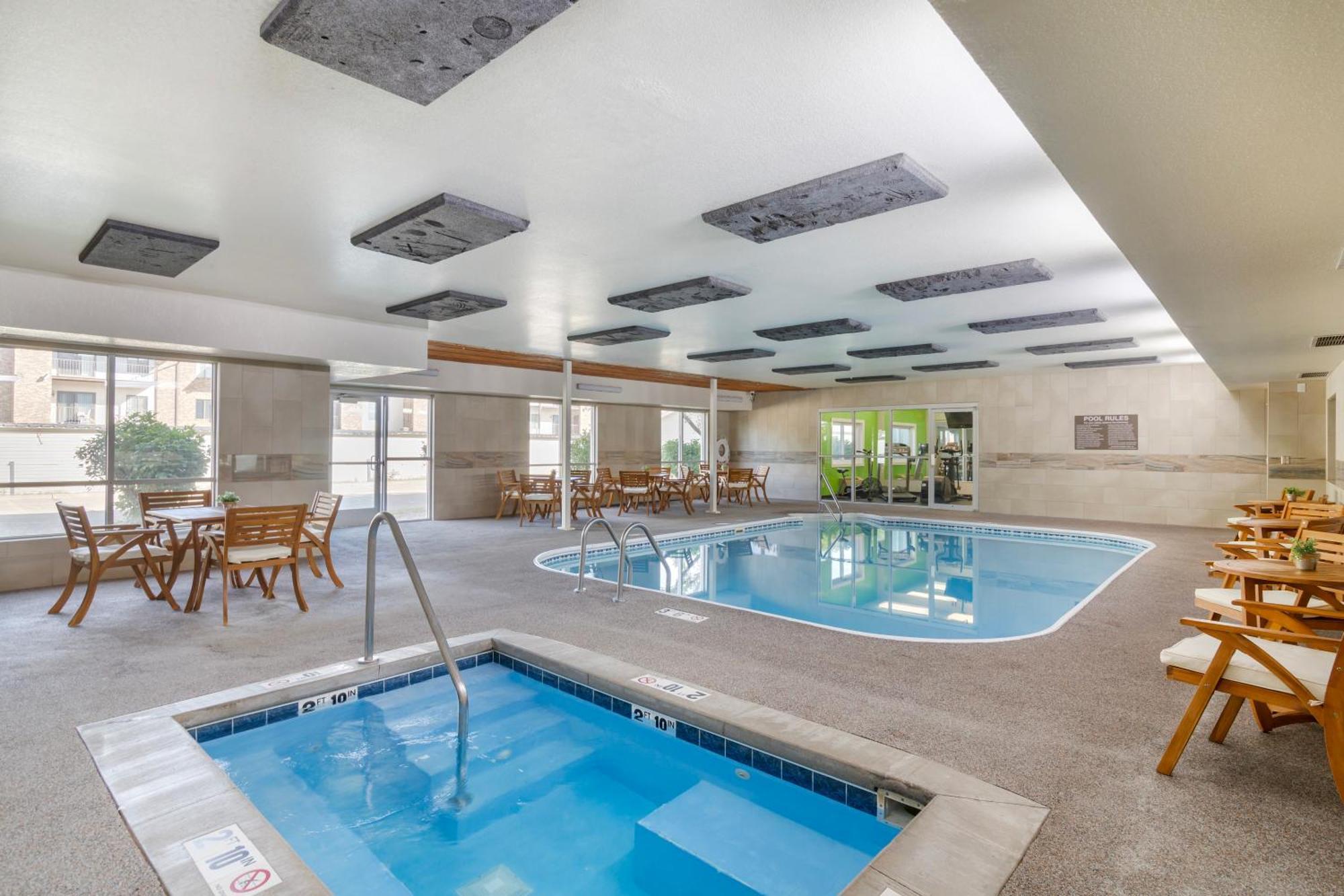 Everspring Suites Bismarck Ngoại thất bức ảnh
